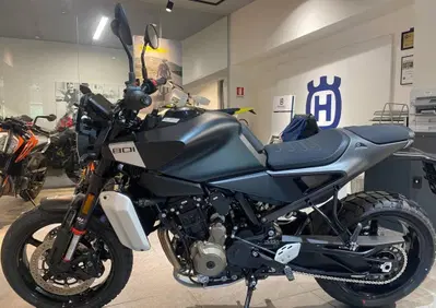 Husqvarna Svartpilen 801 (2024 - 26) - Annuncio 9513405