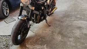 Yamaha XJR 1300 SP (1999 - 04)  (8)