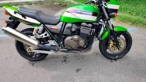 Kawasaki ZZR 1200 (2002 - 05) 