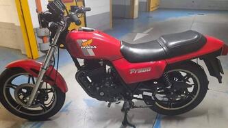 Honda FT 500 epoca