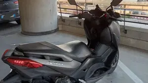 Yamaha X-Max 300 ABS (2017 - 20)  (3)