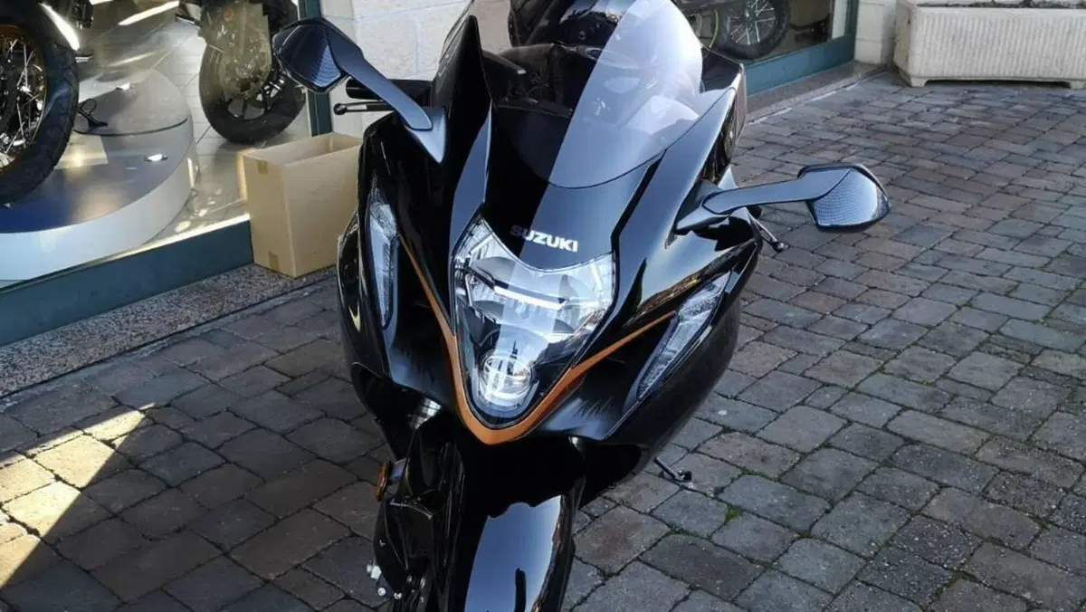 Suzuki GSX 1300 R Hayabusa (2021 - 24)  (3)