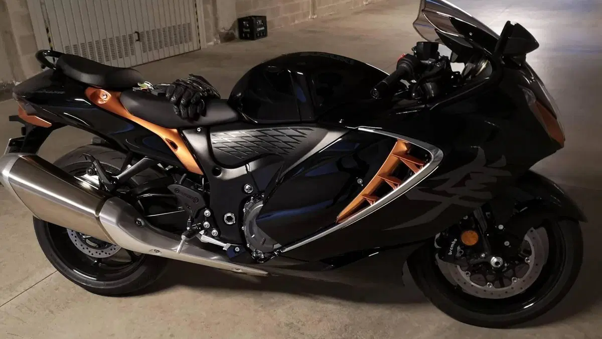 Suzuki GSX 1300 R Hayabusa (2021 - 24)  (5)