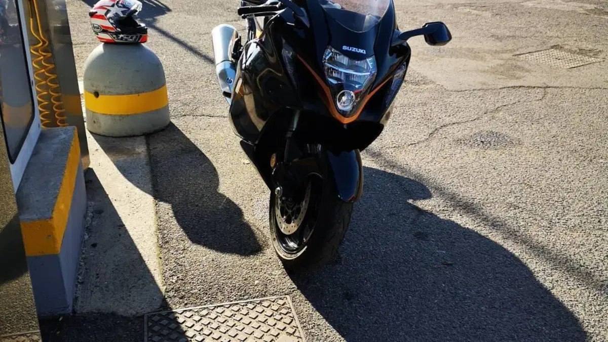 Suzuki GSX 1300 R Hayabusa (2021 - 24)  (8)