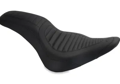 Sella Mustang Tripper Fastback 2-UP Tuck 'n Roll p  - Annuncio 8563522