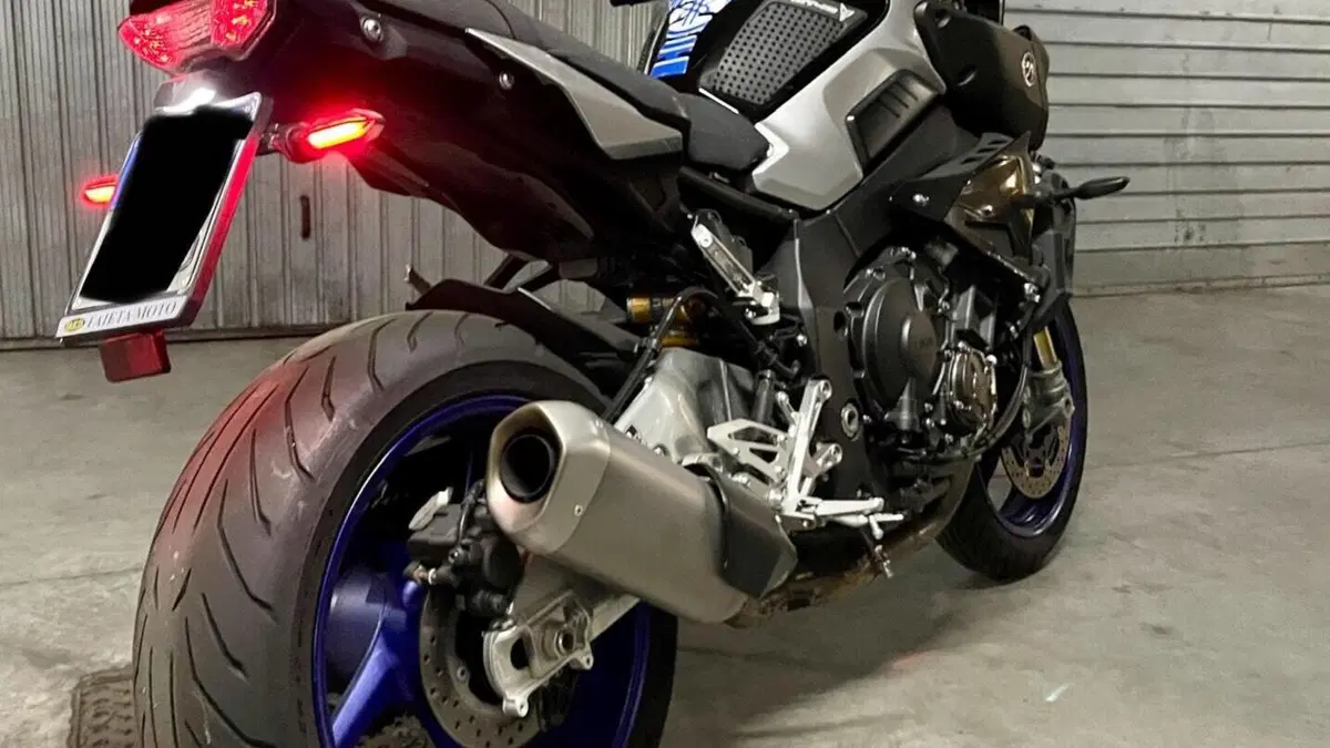 Yamaha MT-10 SP (2017 - 20)  (5)
