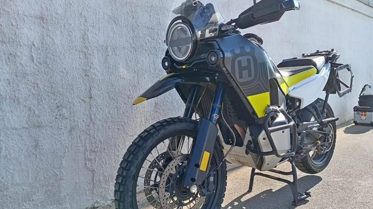 Husqvarna Norden 901 (2022 - 26)  (2)