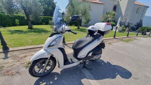 Kymco People 300i GT ABS (2010 - 17) 