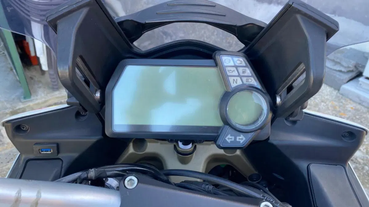 Ducati Multistrada 1200 S Touring (2010 - 12)  (3)