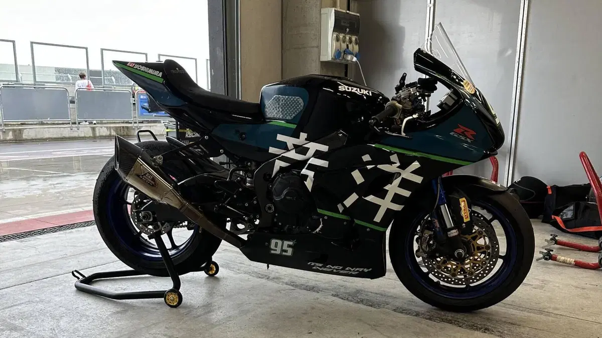 Suzuki GSX-R1000R (2017 - 18)  (4)