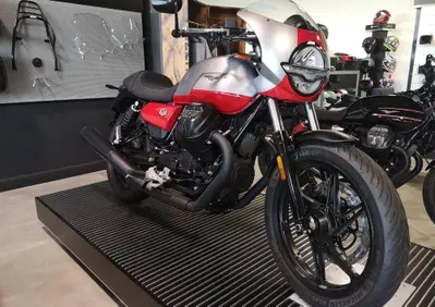 Moto Guzzi V7 Stone Corsa (2023 - 25) - Annuncio 9531134