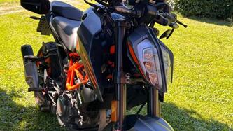 KTM 125 Duke (2021 - 23) usata