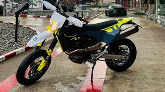 Husqvarna 701 Supermoto (2023 - 24)