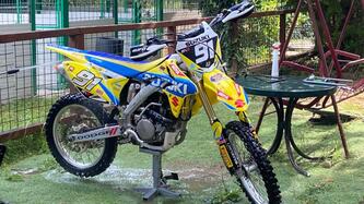 Suzuki RM-Z 250 (2015) usata