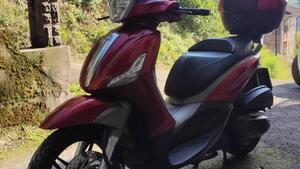 Piaggio Beverly 350 SportTouring ie (2011 - 15) 