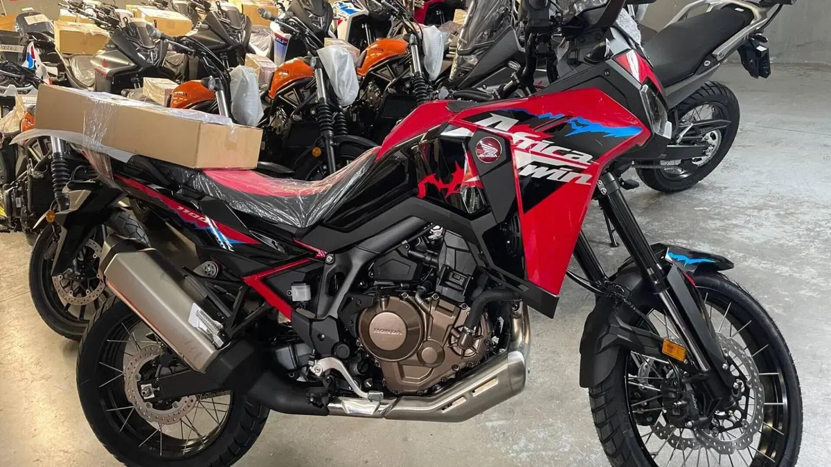 Honda Africa Twin CRF 1100L ES DCT (2024 - 26) 