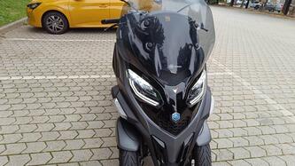 Piaggio MP3 400 Sport ABS Hpe (2023 - 24) usata