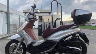 Piaggio Beverly 350 SportTouring ie (2011 - 15) usata