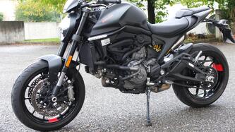 Ducati Monster 937 + (2021 - 25) usata