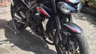 Triumph Street Triple RS (2020 - 22) usata