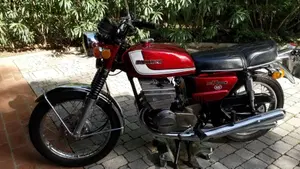 Suzuki   (8)