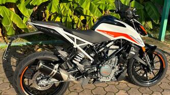 KTM 390 Duke (2021 - 23) usata