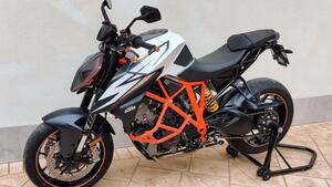 KTM 1290 Super Duke R (2019) 