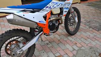 KTM EXC 250 F Six Days (2024) usata