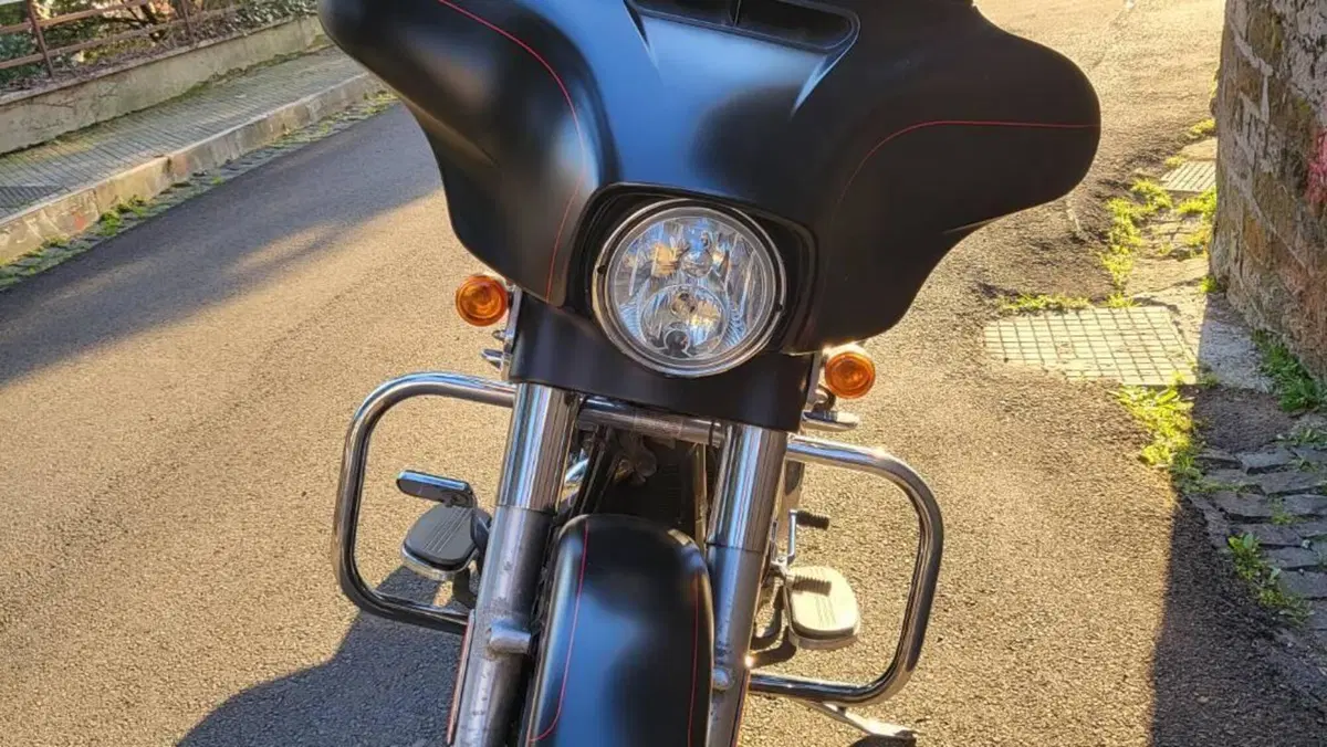Harley-Davidson 107 Street Glide Special (2017 - 19) - FLHXS  (4)