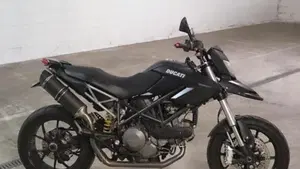 Ducati Hypermotard 796 (2012)  (2)