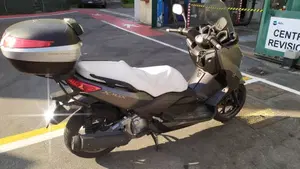 Yamaha X-Max 250 (2014 - 16)  (7)