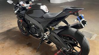 Aprilia RSV4 R (2009 - 12) usata