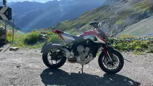 MV Agusta Rivale 800 EAS ABS (2013 -17)  (2)