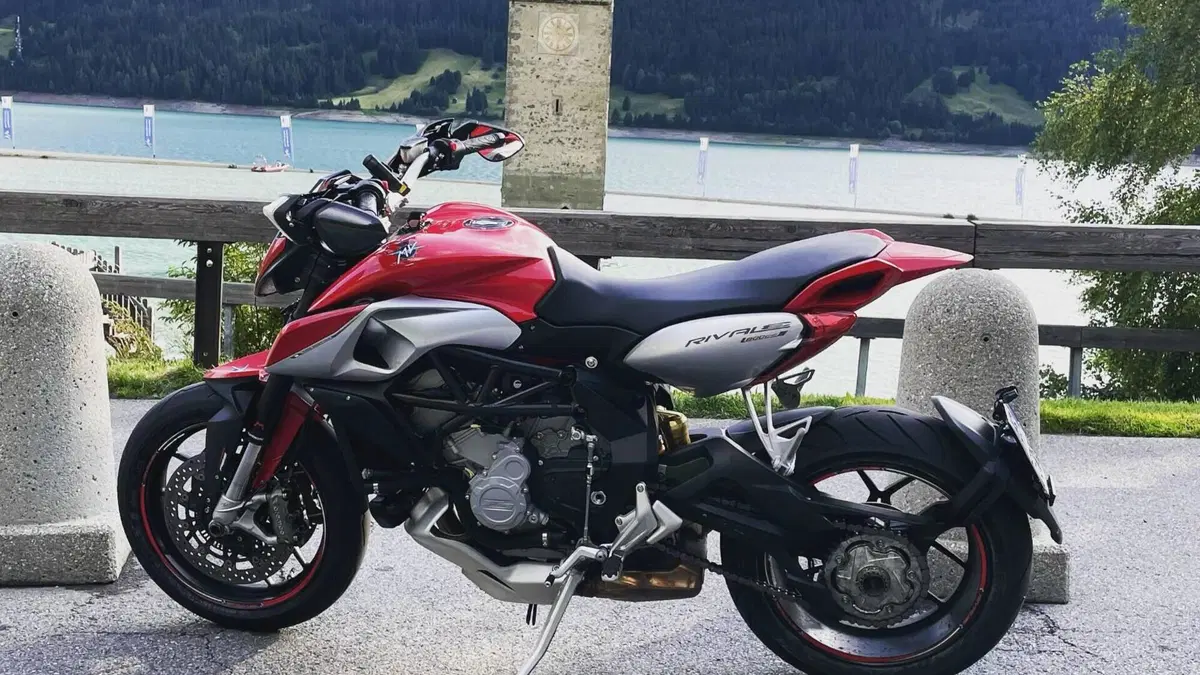 MV Agusta Rivale 800 EAS ABS (2013 -17)  (3)