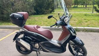 Piaggio Beverly 350 SportTouring ie (2011 - 15) usata