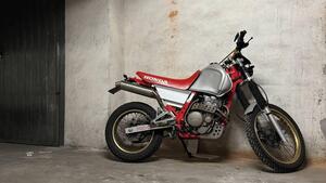 Honda NX 650 Dominator (1988 - 90) 