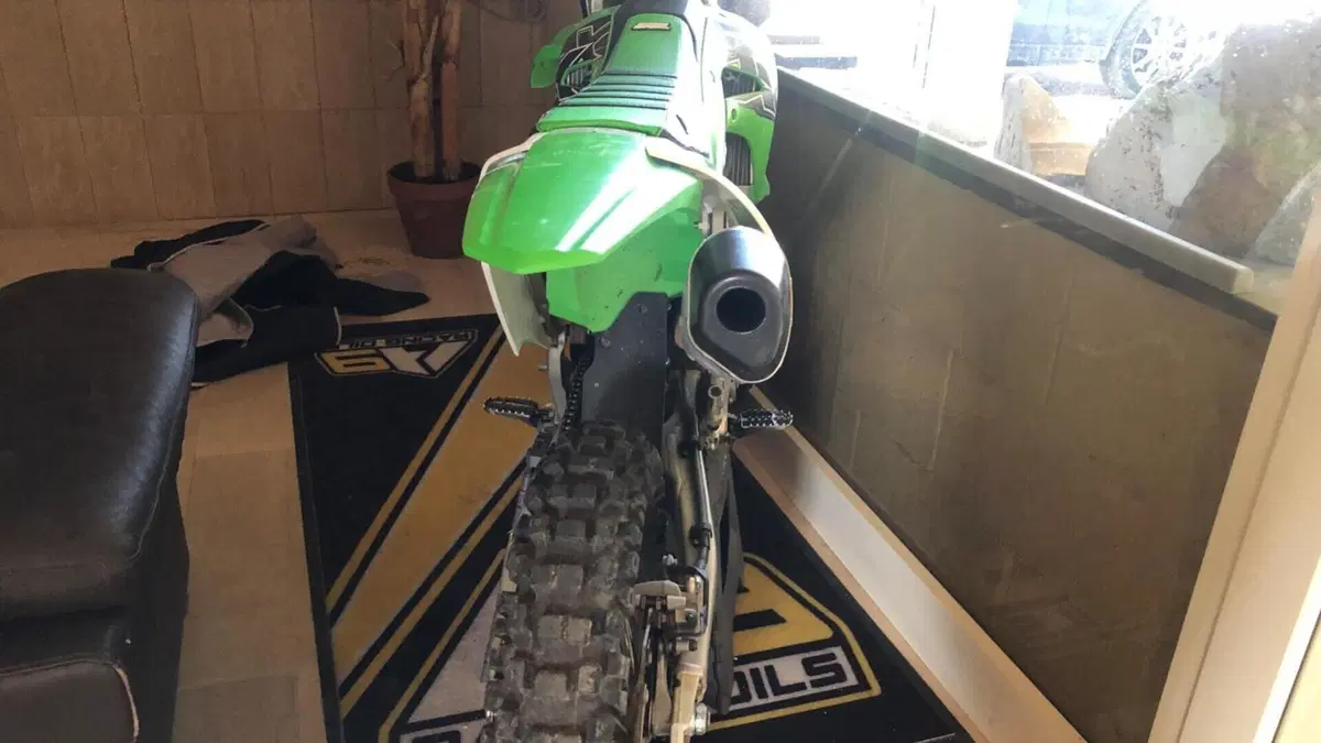 Kawasaki KX450F (2019)  (2)