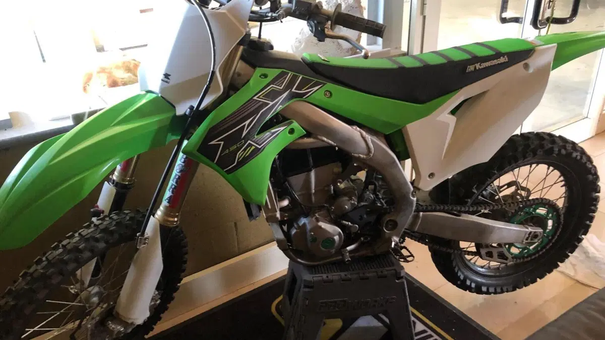 Kawasaki KX450F (2019)  (4)