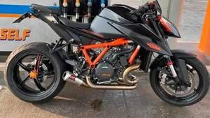 KTM 1290 Super Duke R (2022 - 23) 