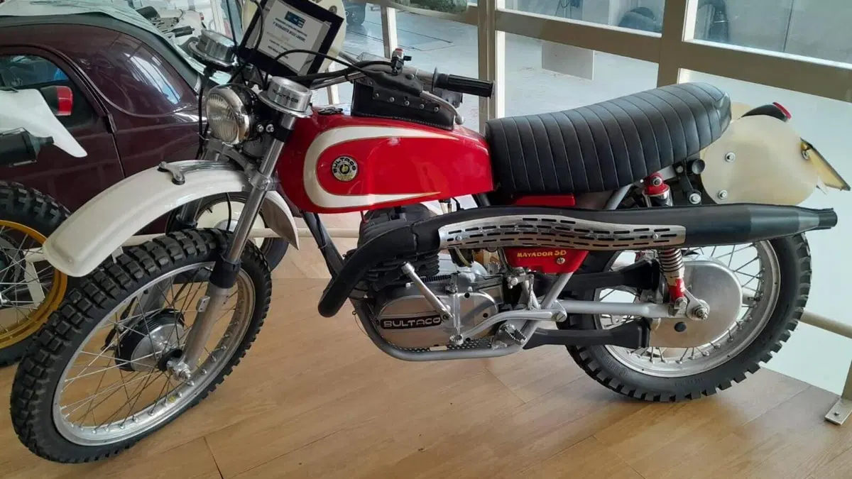 Bultaco   (4)