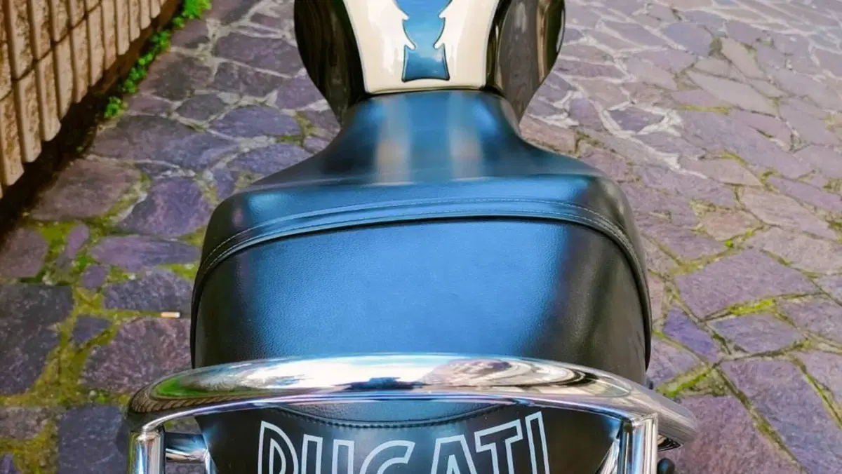 Ducati Sportclassic GT 1000  (2)
