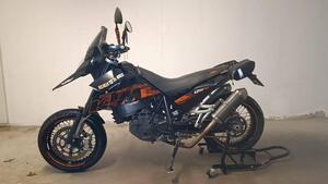 KTM 690 Supermoto 