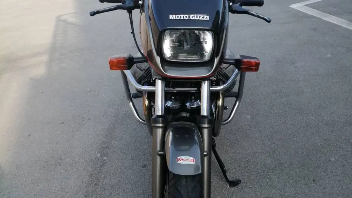 Moto Guzzi   (4)