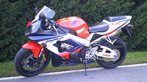 Honda CBR 900 RR Fireblade (2000 - 01) 