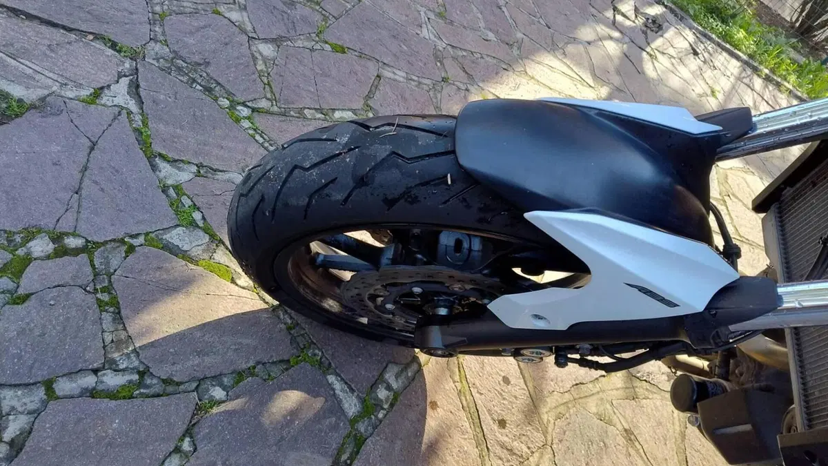 Yamaha MT-07 ABS (2014 - 16)  (2)