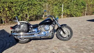 Yamaha XVS 1100 Drag Star A Classic (2000 - 06)  (2)