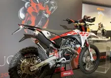 Fantic rinnova la gamma 125 4T: più potenti e tecnologiche le XEF e XMF 2025 [VIDEO]
