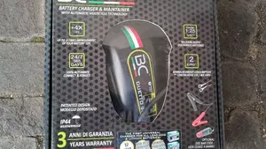 MV Agusta Brutale 800 Rosso (2021 - 23)  (6)