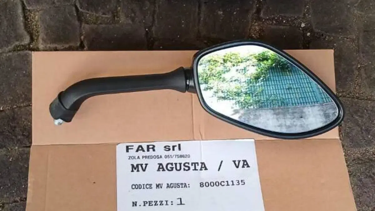 MV Agusta Brutale 800 Rosso (2021 - 23)  (9)