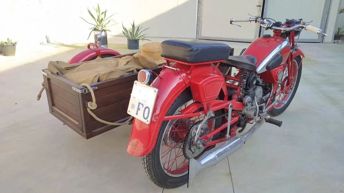 Moto Guzzi   (3)